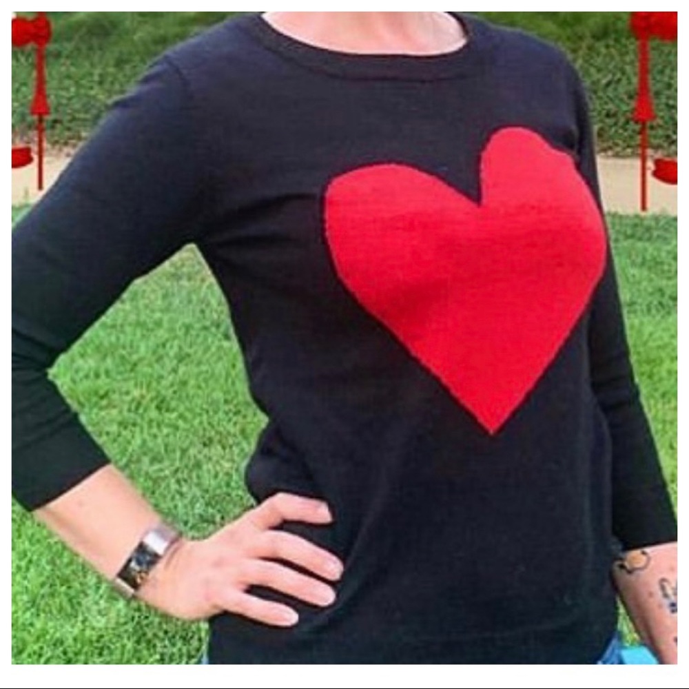 Beautiful Heart pull over sweater 
Cotton blend - Picture 4 of 4